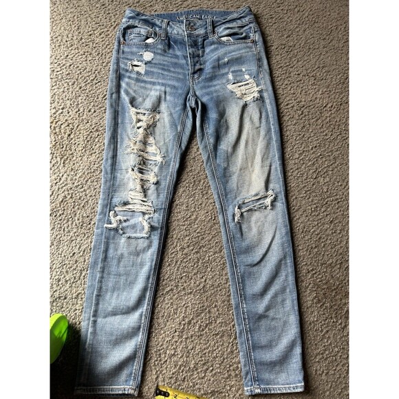 American Eagle Outfitters Denim - American Eagle Blue Distressed Next Level Stretch Tomgirl Jeans Women’s 0